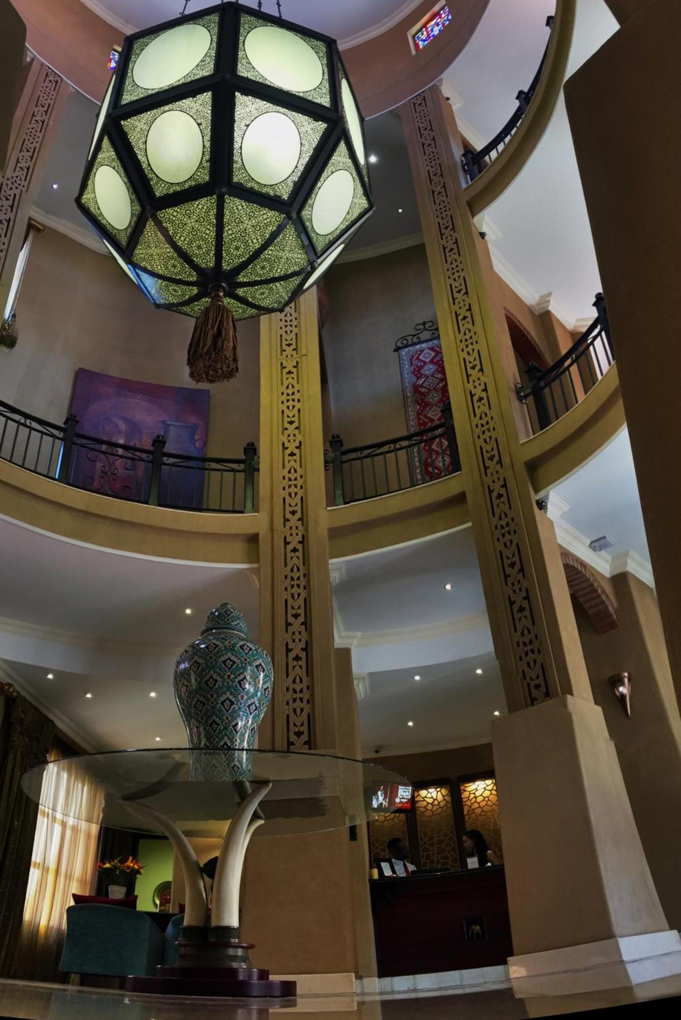 Royal Elephant Hotel & Conference Centre Центурион Экстерьер фото