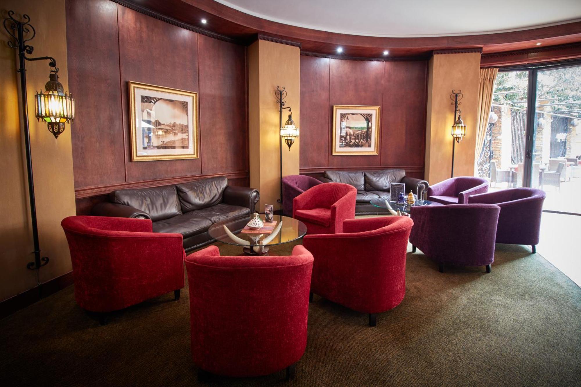 Royal Elephant Hotel & Conference Centre Центурион Экстерьер фото